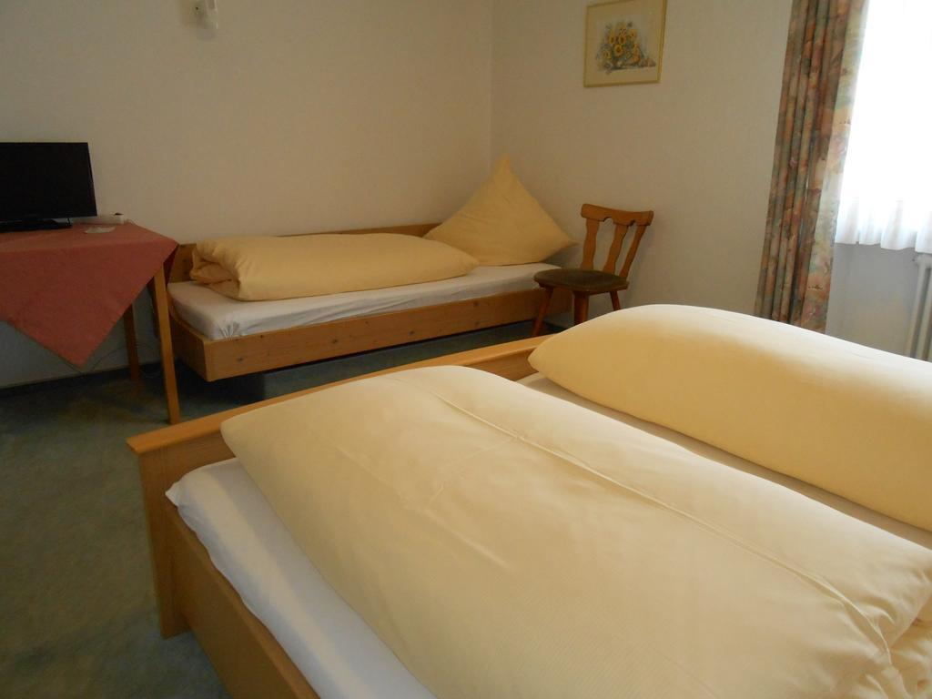Landgasthof Schutzen Hotel Tengen Quarto foto