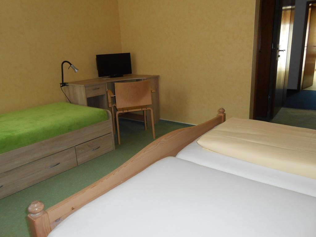 Landgasthof Schutzen Hotel Tengen Quarto foto