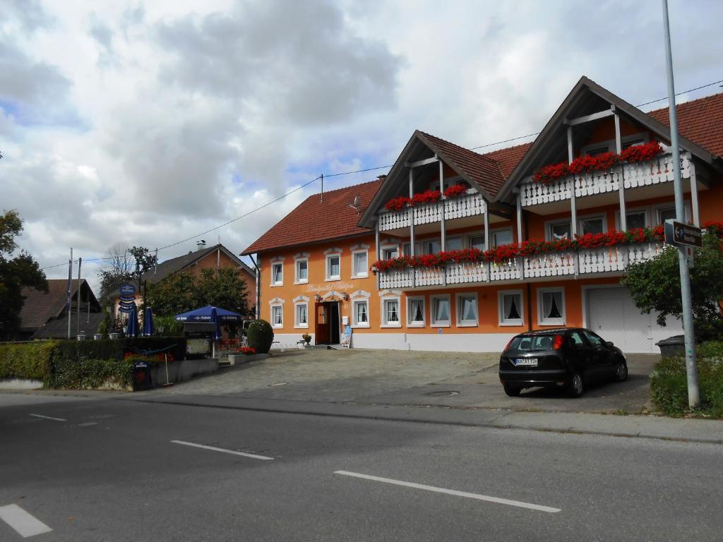 Landgasthof Schutzen Hotel Tengen Exterior foto
